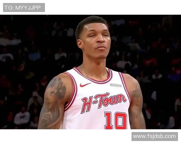 火箭队与灰熊队激战正酣16日篮球盛宴不容错过