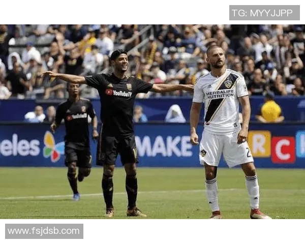 费城联合与芝加哥火焰激战正酣比分揭晓精彩瞬间回顾